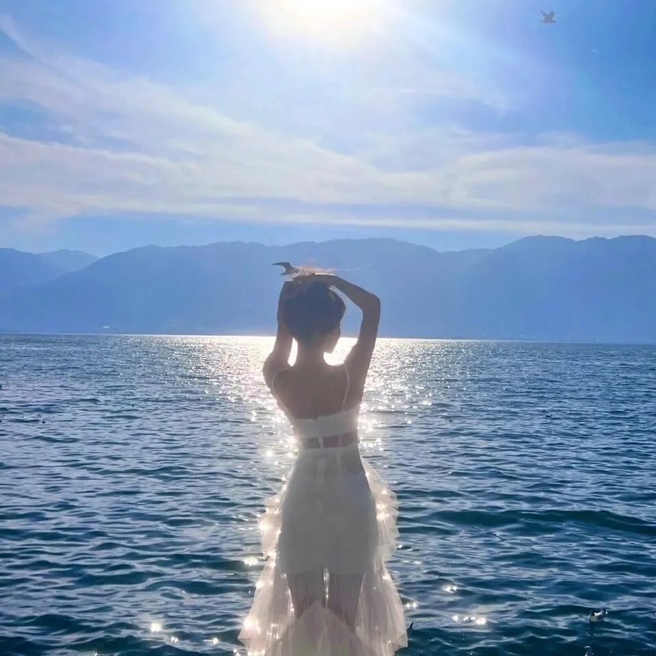 圣山村谜局 海报